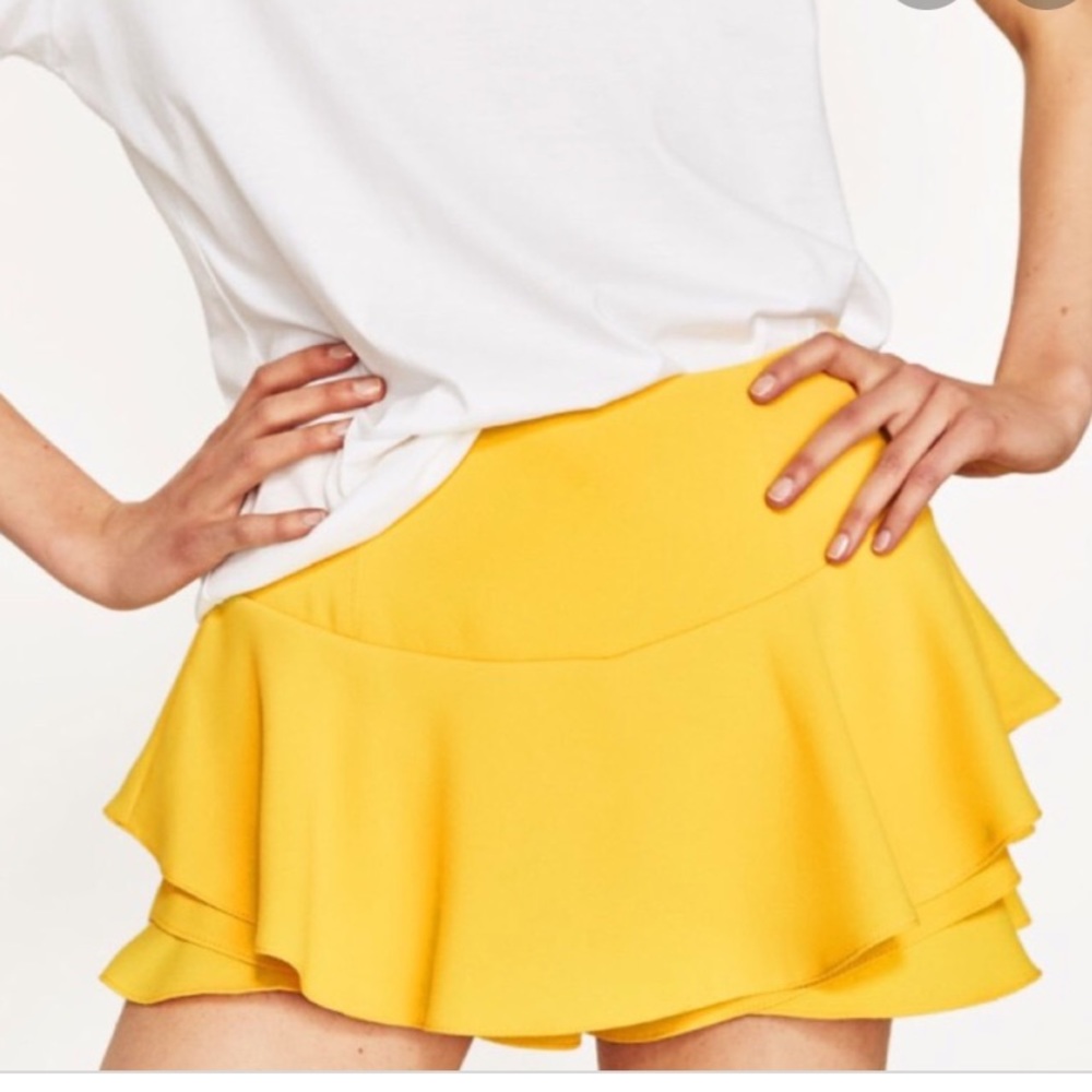 Zara ruffle skort